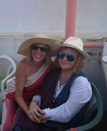 Rosario Valcárcel y Susi Arencibia, en una imagen reciente de ambas (Foto TA)